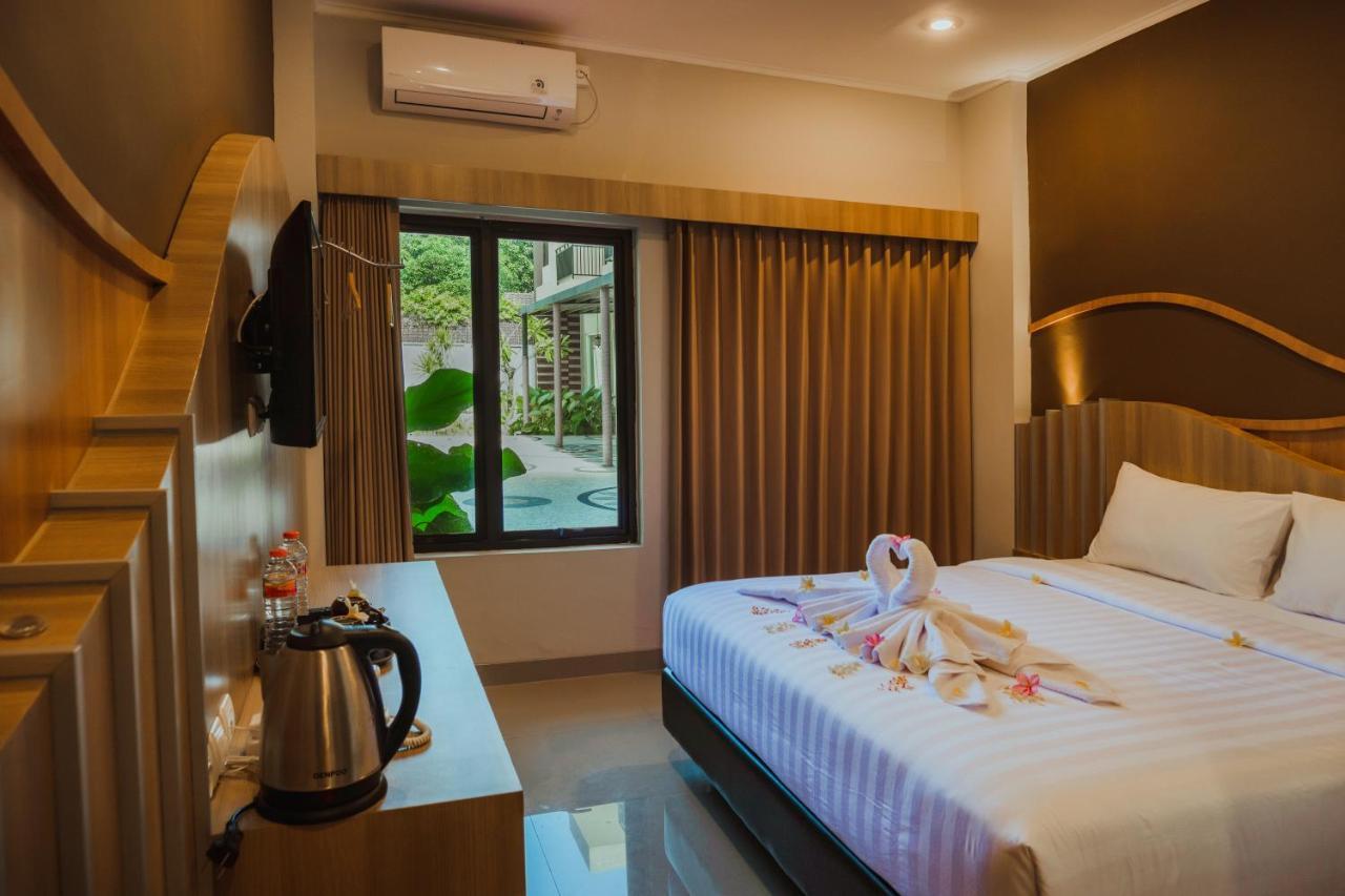 Panfila Hotel Kuta  ภายนอก รูปภาพ