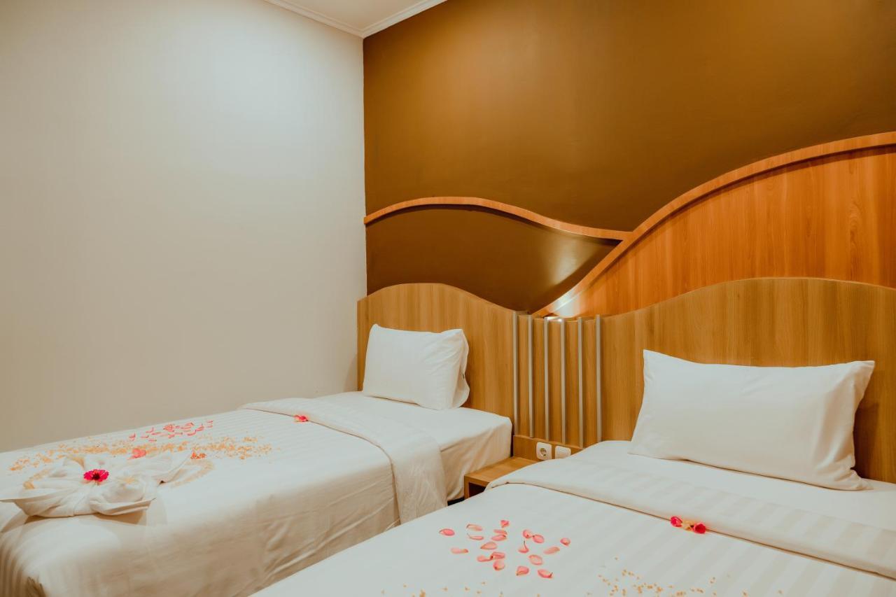 Panfila Hotel Kuta  ภายนอก รูปภาพ