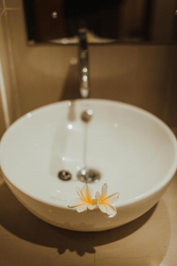 Panfila Hotel Kuta  ภายนอก รูปภาพ
