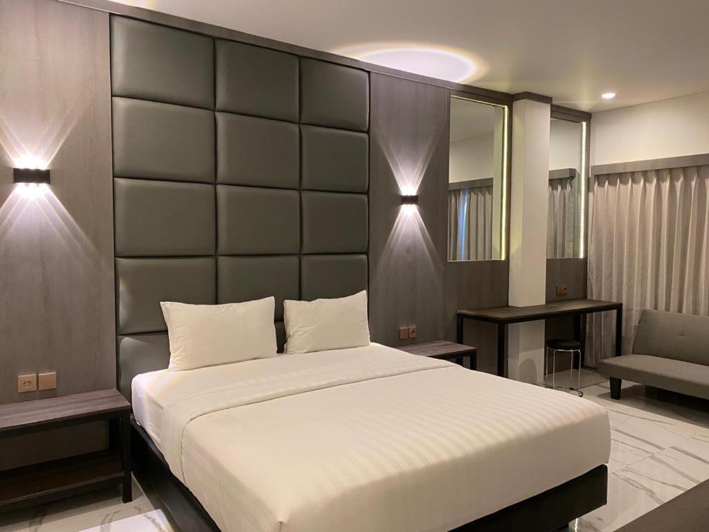 Panfila Hotel Kuta  ภายนอก รูปภาพ