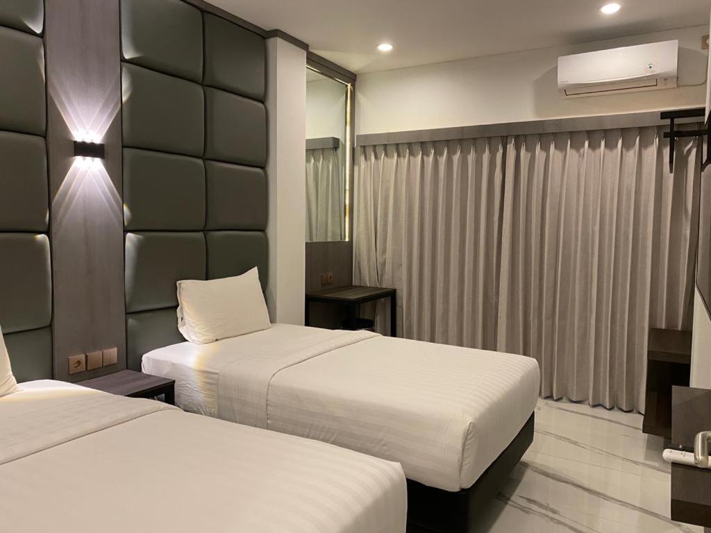 Panfila Hotel Kuta  ภายนอก รูปภาพ